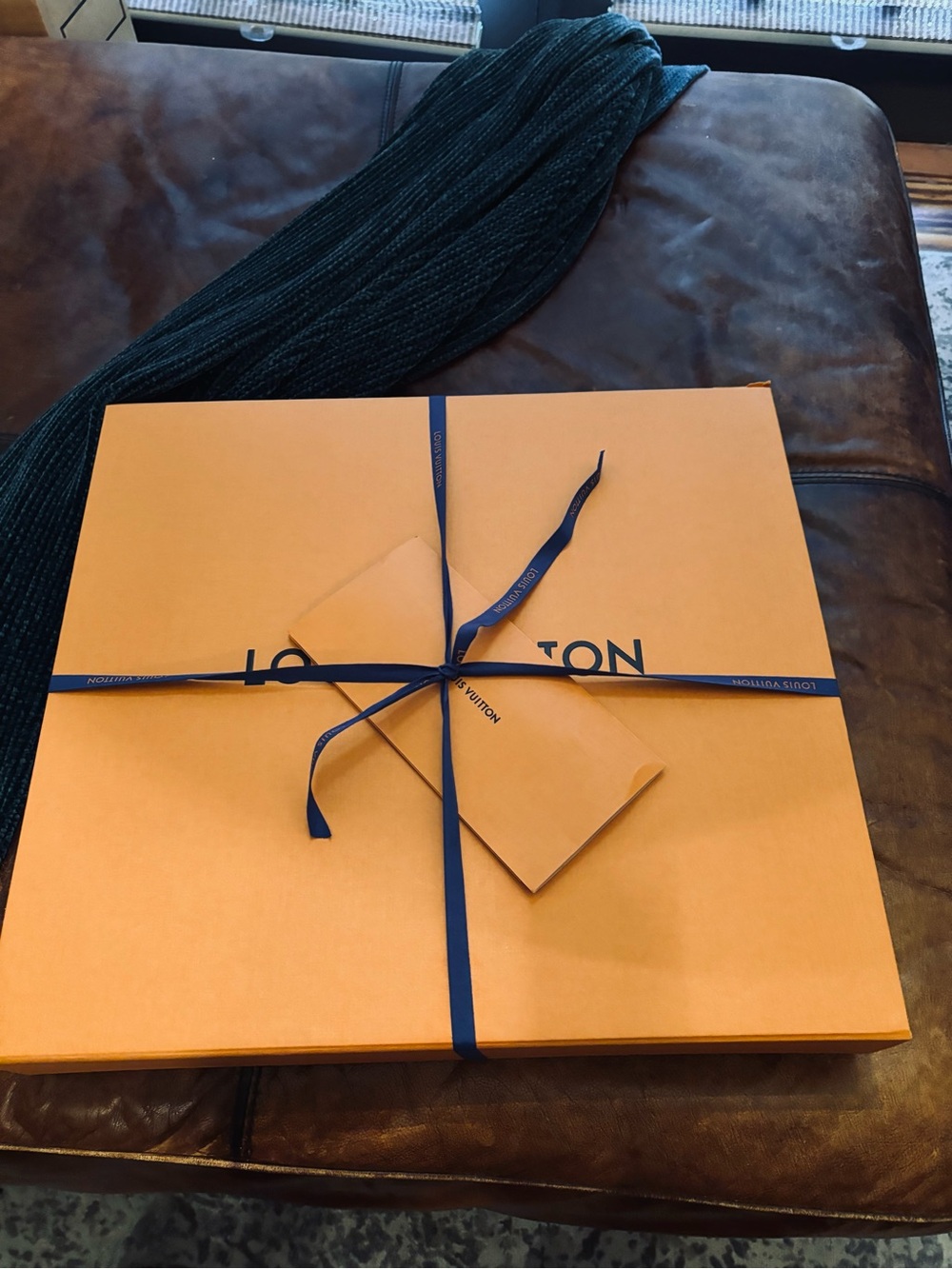 Louis Vuitton Artsy Bag with dust bag and box included with Navy Ribbon;